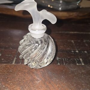 Elegant Clear Glass Perfume Bottle